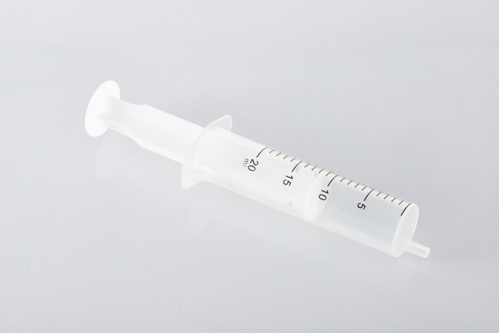 medical-syringe-tip-connection-detail